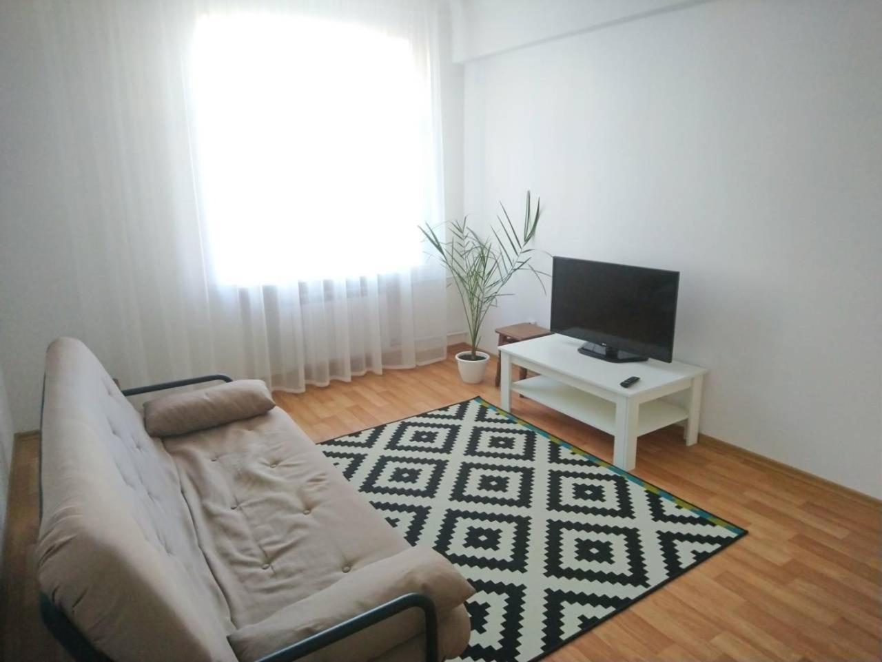 Apartments Theatre Shepkina 2 Room Sumy Exterior foto